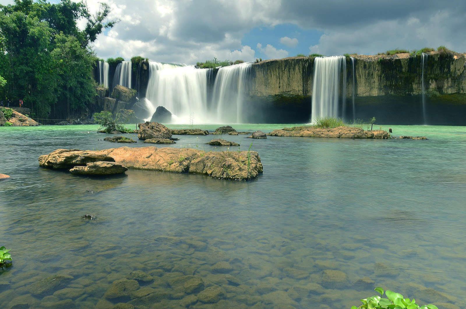 3 waterfalls you should never miss in Daklak adventure tour