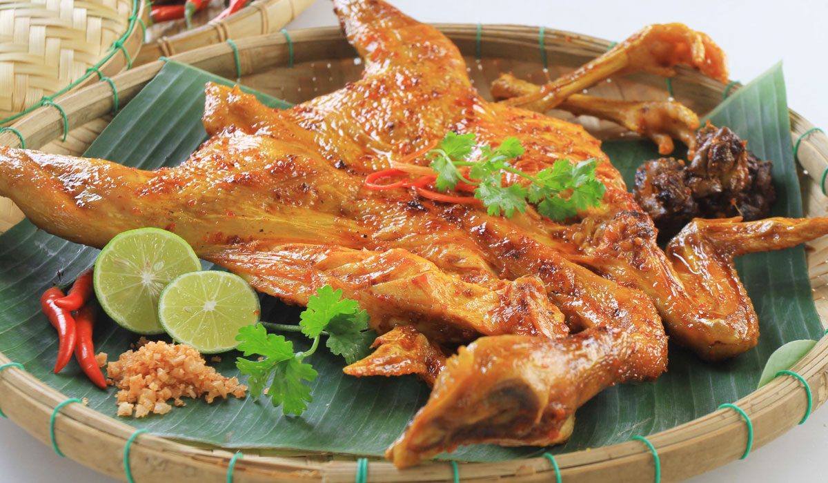 grilled-chicken-in-ban-don-can-also-be-served-with-com-lam-saigon-riders