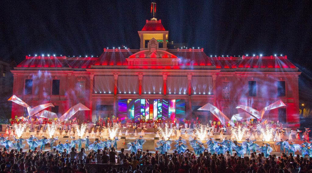 Artistic performances with vibrant music in Nha Trang Sea Festival 2018